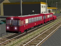 Baureihe 795/995 mit Anh�nger VB 141 im Bahnhof Sondern